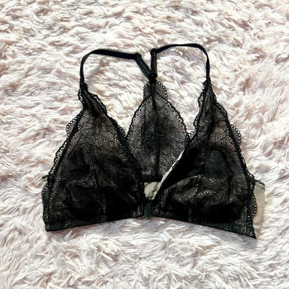 B.Tempt'd Black Lace Front Clasp Racerback Bralette Womens L Sexy Delicate Femme